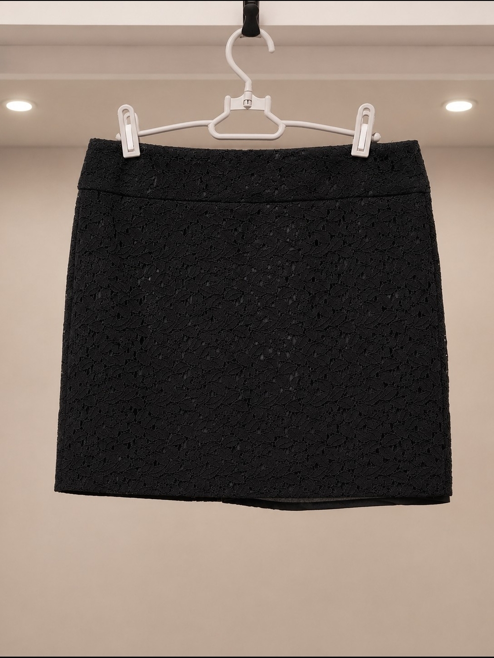 Black Floral Lace Lined Mini Skirt Size L